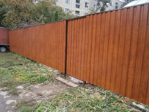 Забор из профнастила